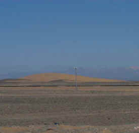 largesanddune.jpg (12245 bytes)