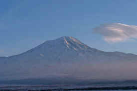 mountararat.jpg (15524 bytes)