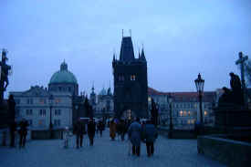 viewdowncharlesbridge.jpg (30669 bytes)