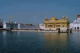 goldentemple4.jpg (40532 bytes)