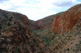 serpentinegorge.jpg (64431 bytes)