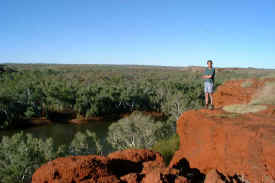 fredonmillstreamlookout1.jpg (52006 bytes)